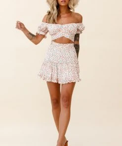 Selfie Leslie Alexi Frill Trim Mini Skirt Floral Print Pink Bestsellers