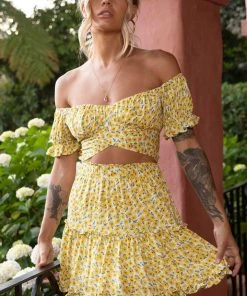 Selfie Leslie Alexi Frill Trim Mini Skirt Sunflower Print Yellow