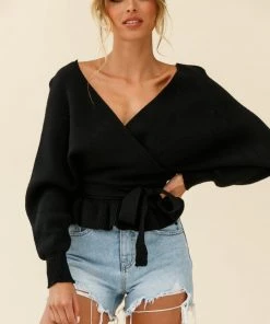 Selfie Leslie Amara Long Sleeve Knit Top Black