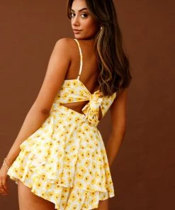 Selfie Leslie Alexandria Square Neckline Tie Back Romper Sunflower Print Yellow New In