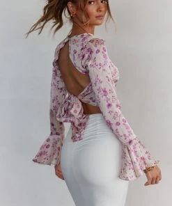 Selfie Leslie Adalia Long Sleeve Tied Top Floral Champagne