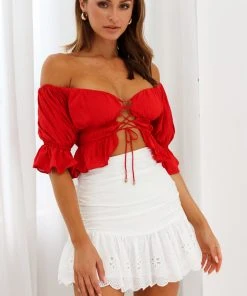 Selfie Leslie Josephina Off-Shoulder Lace-Up Front Crop Top Red New In