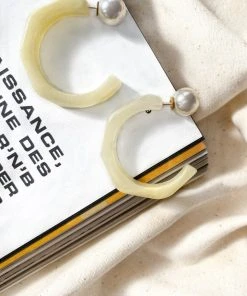 Selfie Leslie Clearance Sydney Perspex Hoop Pearl Back Earrings Beige New Accessories