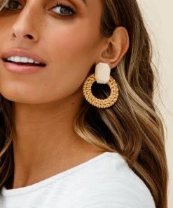 Selfie Leslie Clearance Sirocco Woven Straw Circle Earrings Beige