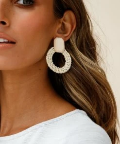 Selfie Leslie Clearance Sirocco Woven Straw Circle Earrings White