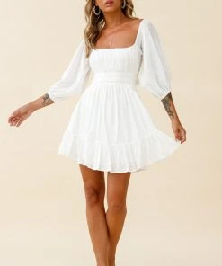 Selfie Leslie Abby Off-Shoulder Tie-Up Back Dress White Bestsellers