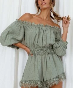 Selfie Leslie Clearance New In Romilly Scalloped Lace Trim Off-Shoulder Top Olive