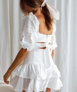 Selfie Leslie Aisha Puff Sleeve Tie Back Broderie Anglaise Crop Top White New In