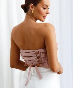 Selfie Leslie New In Talulah Layered Ruffle Lace-Up Back Crop Top Blush